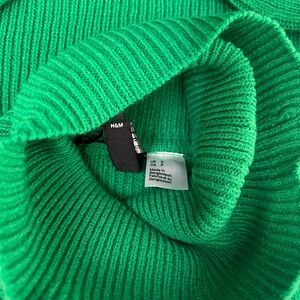 great sweater! good quality